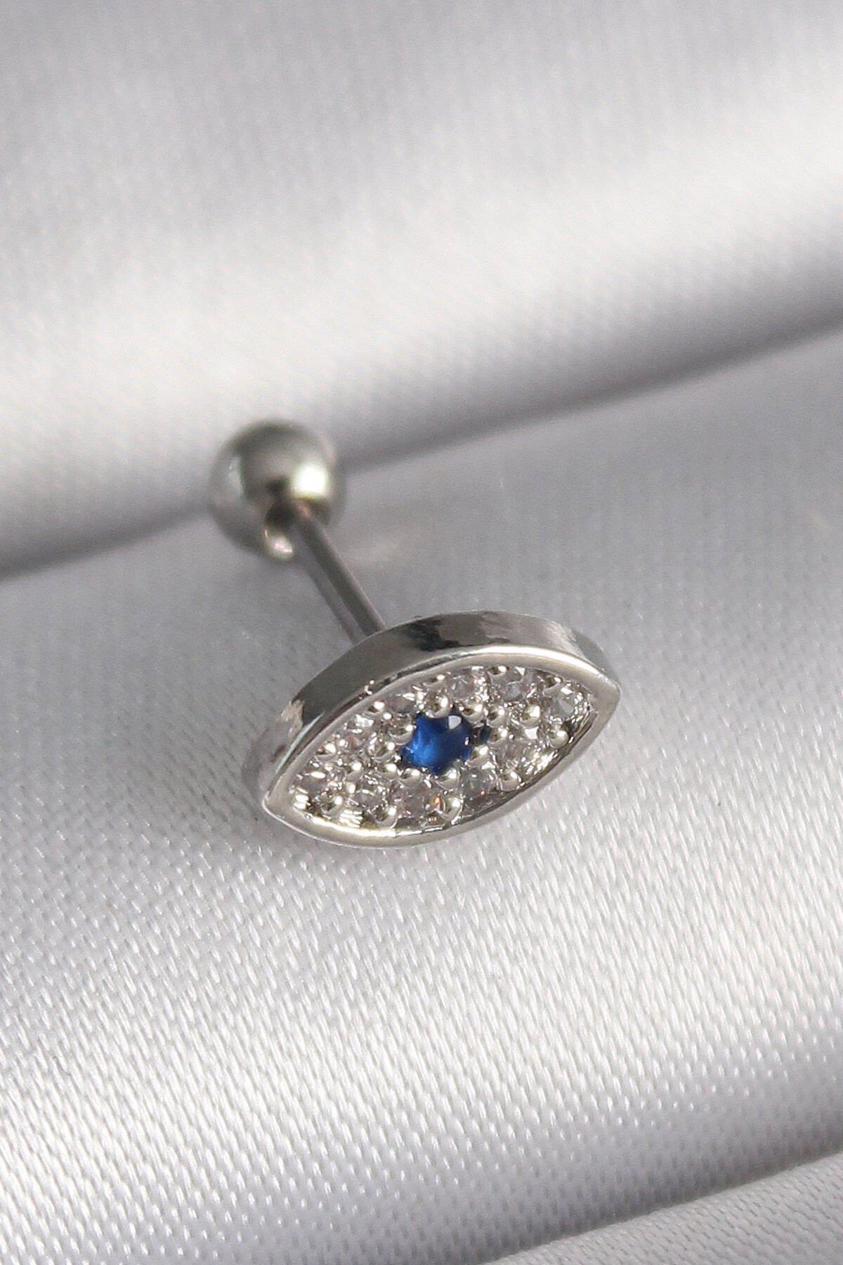 316L Çelik Gümüş Renk Zirkon Taşlı Göz Tragus Piercing - Lisinya