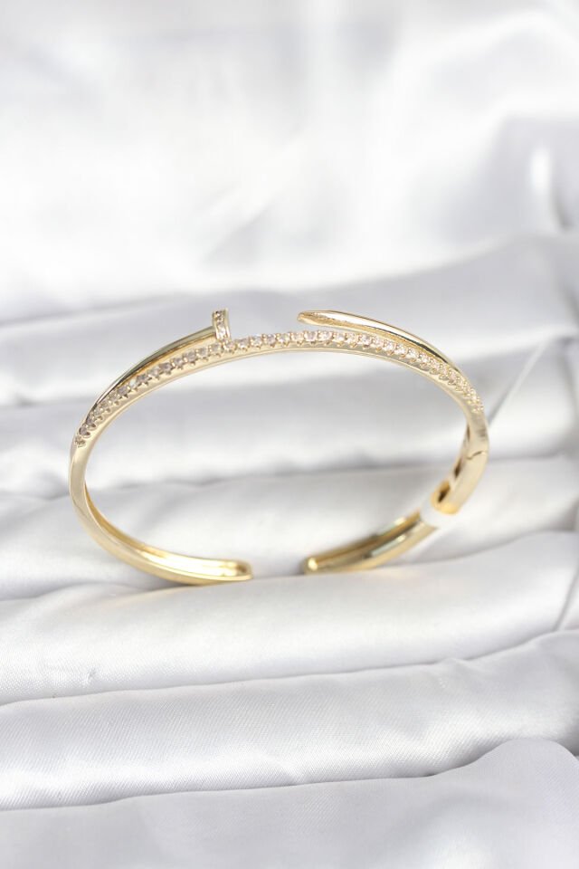 Pirinç Gold Renk Zirkon Taşlı Çivi Model Kadın Kelepçe Bileklik - Lisinya