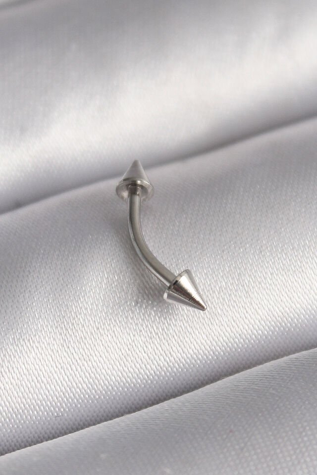 316L Çelik Gümüş Renk Çivi Model Piercing - Lisinya