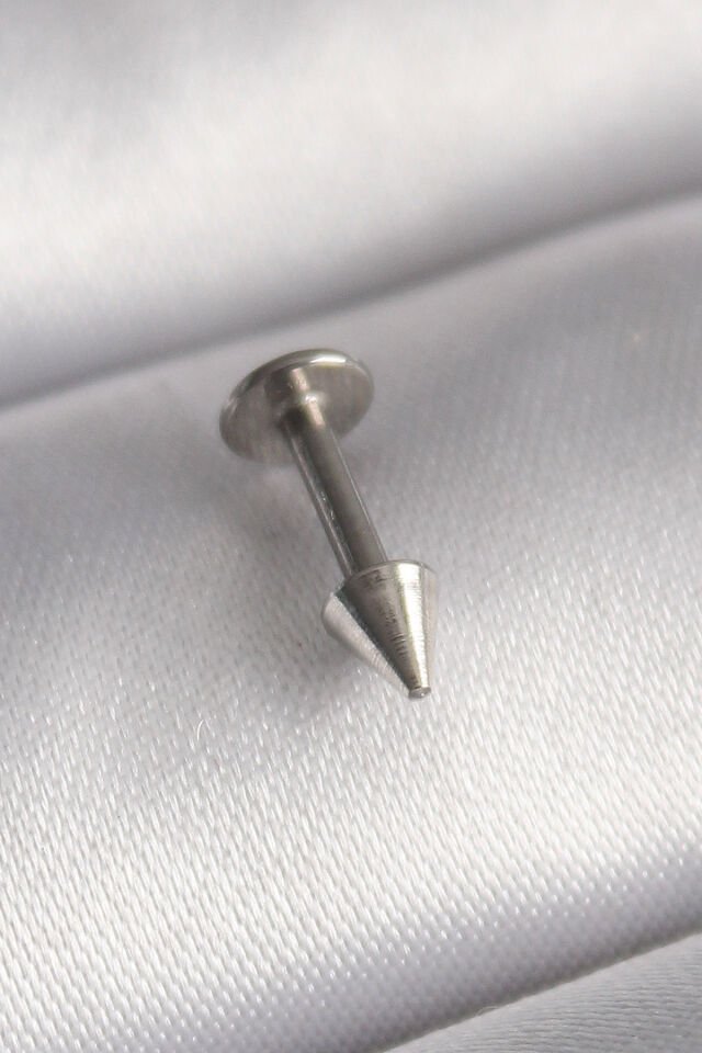316L Çelik Gümüş Renk Çivi Model Piercing - Lisinya