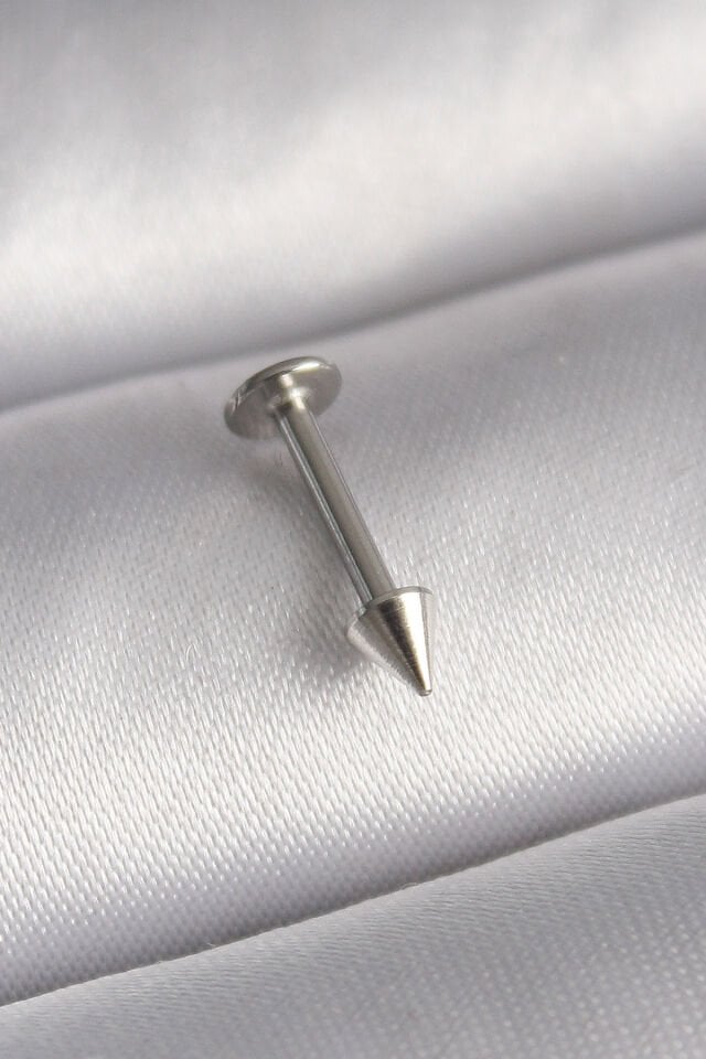 316L Çelik Gümüş Renk Çivi Model Piercing - Lisinya