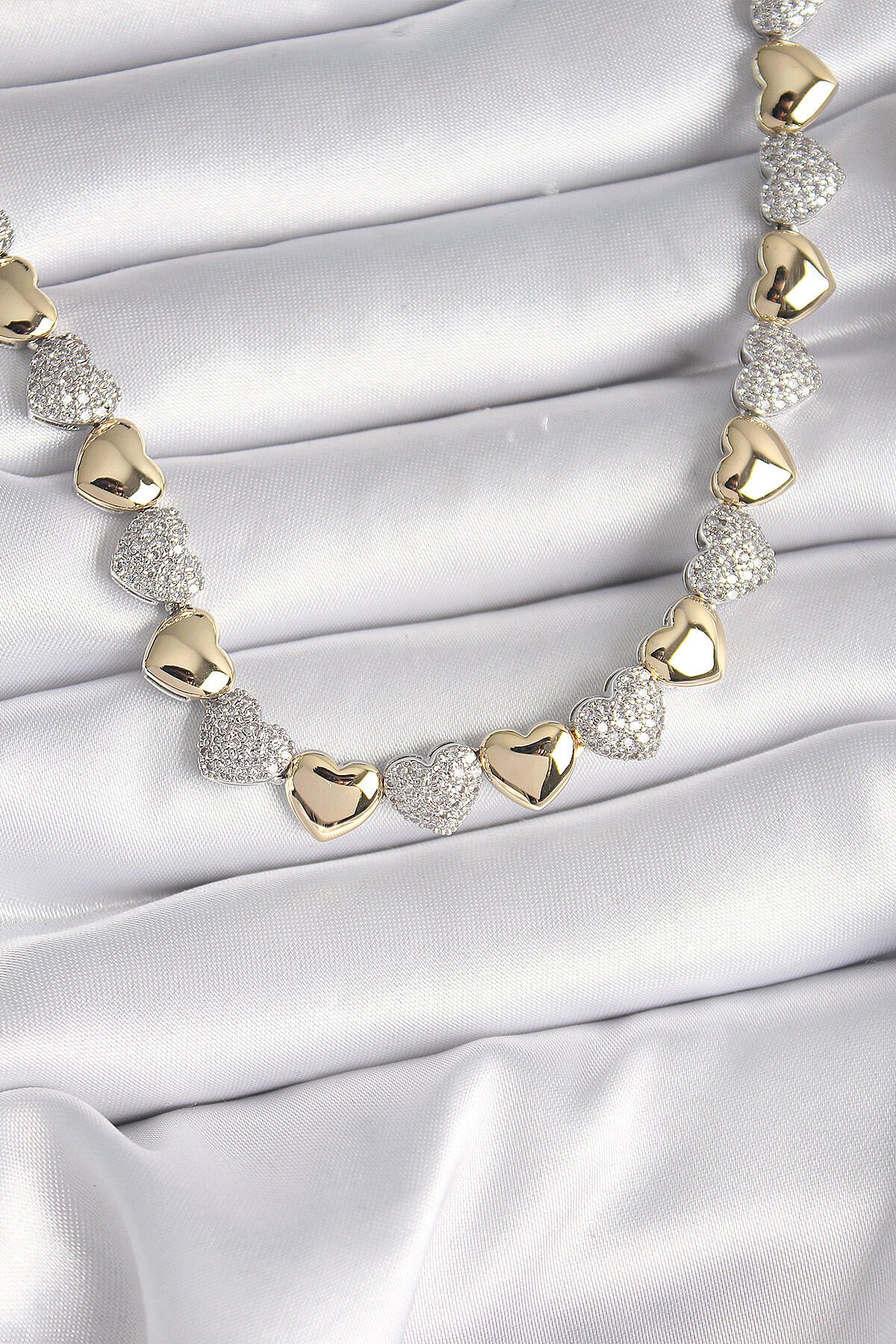 Pirinç Mix Renk Zirkon Taşlı Kalp Model VIP Exclusive Seri Kadın Kolye - Lisinya