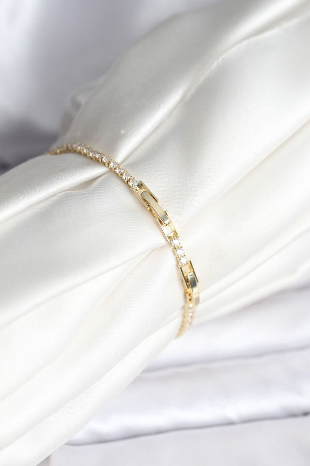 Yıldız Model Zirkon Taşlı Gold Renk Pirinç Su Yolu Kadın Bileklik - Lisinya