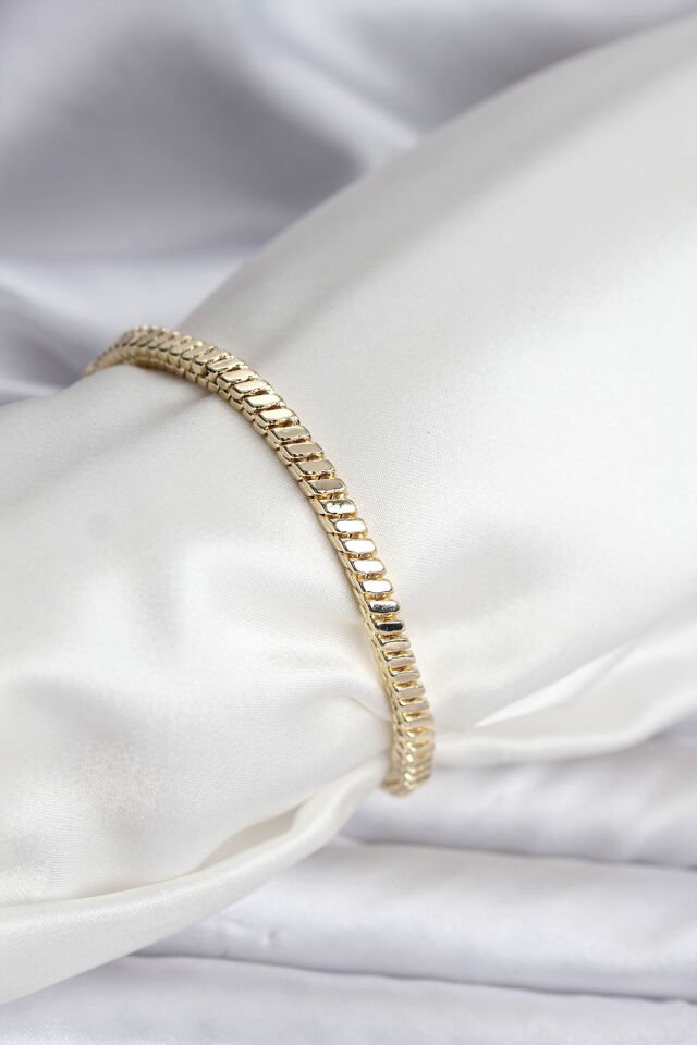 14K Gold Renk Kaplama Kare Zincir Model CM Kadın Bileklik - Lisinya
