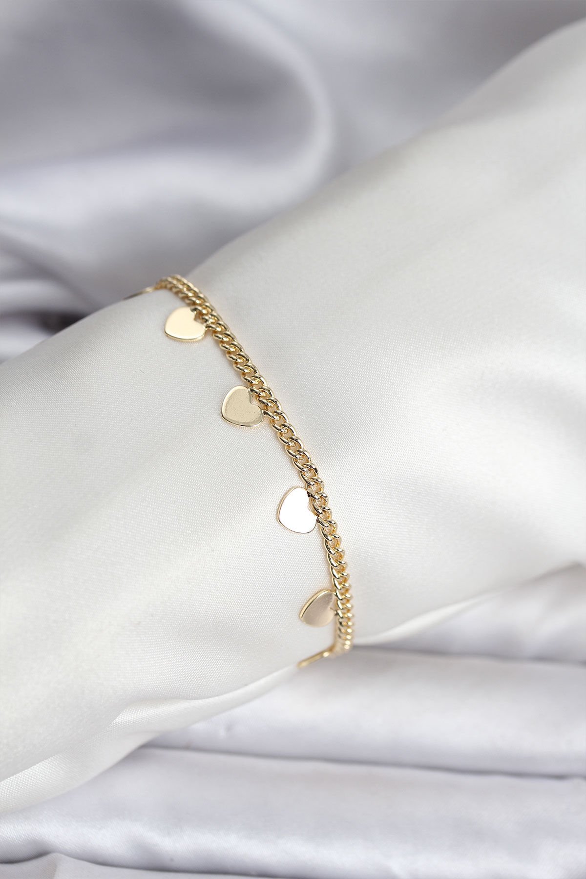 14K Gold Renk Kaplama Kalpli Model CM Kadın Bileklik - Lisinya
