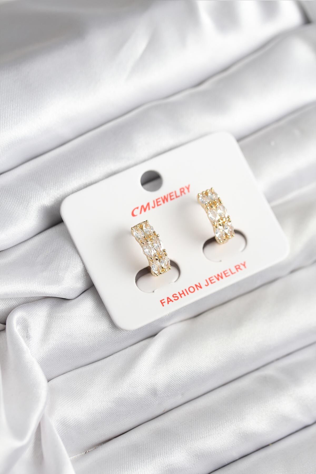 14K Gold Renk Kaplama Zirkon Taşlı CM Kadın Küpe - Lisinya
