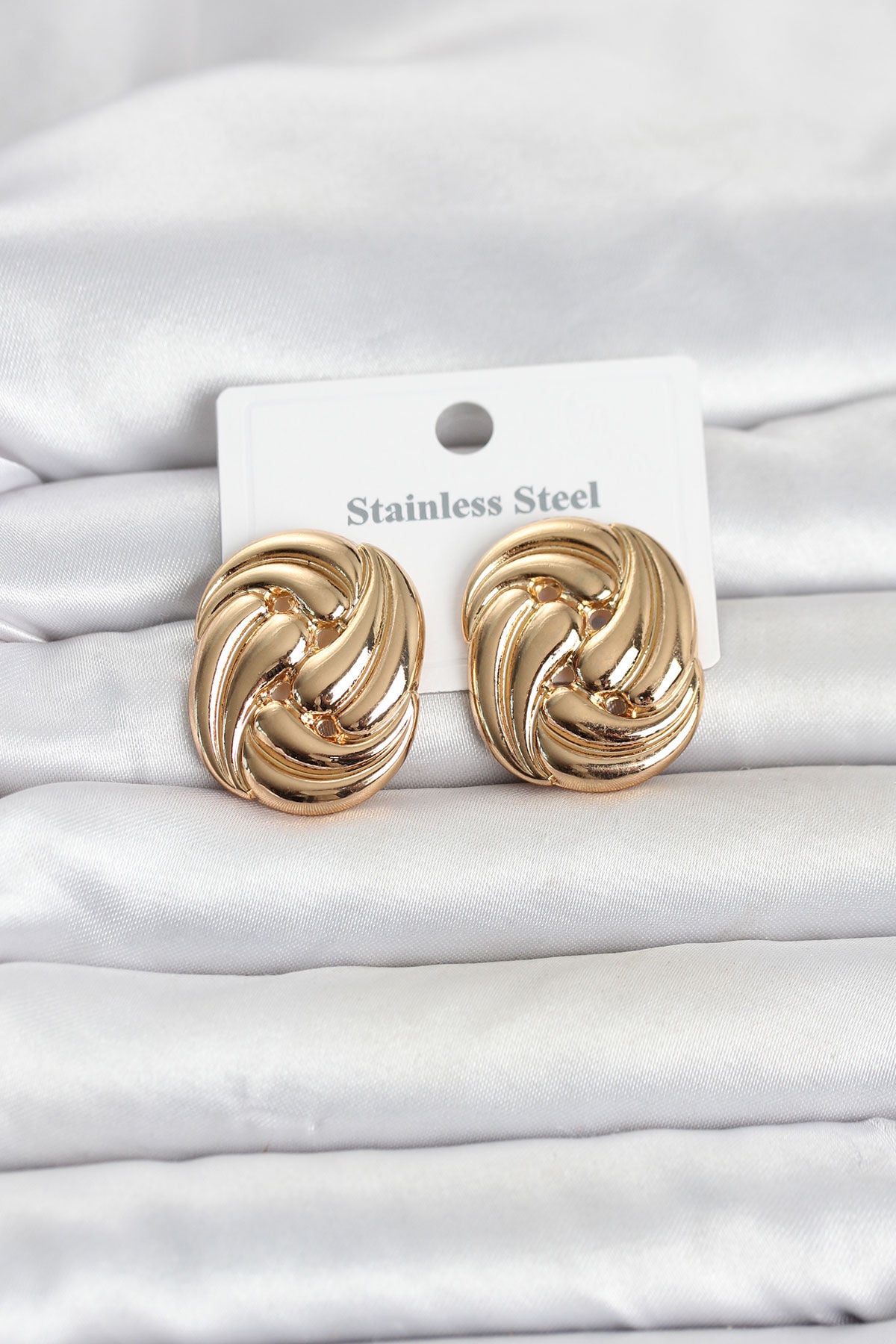 316L Çelik Gold Renk Motif Desen Model Kadın Küpe - Lisinya