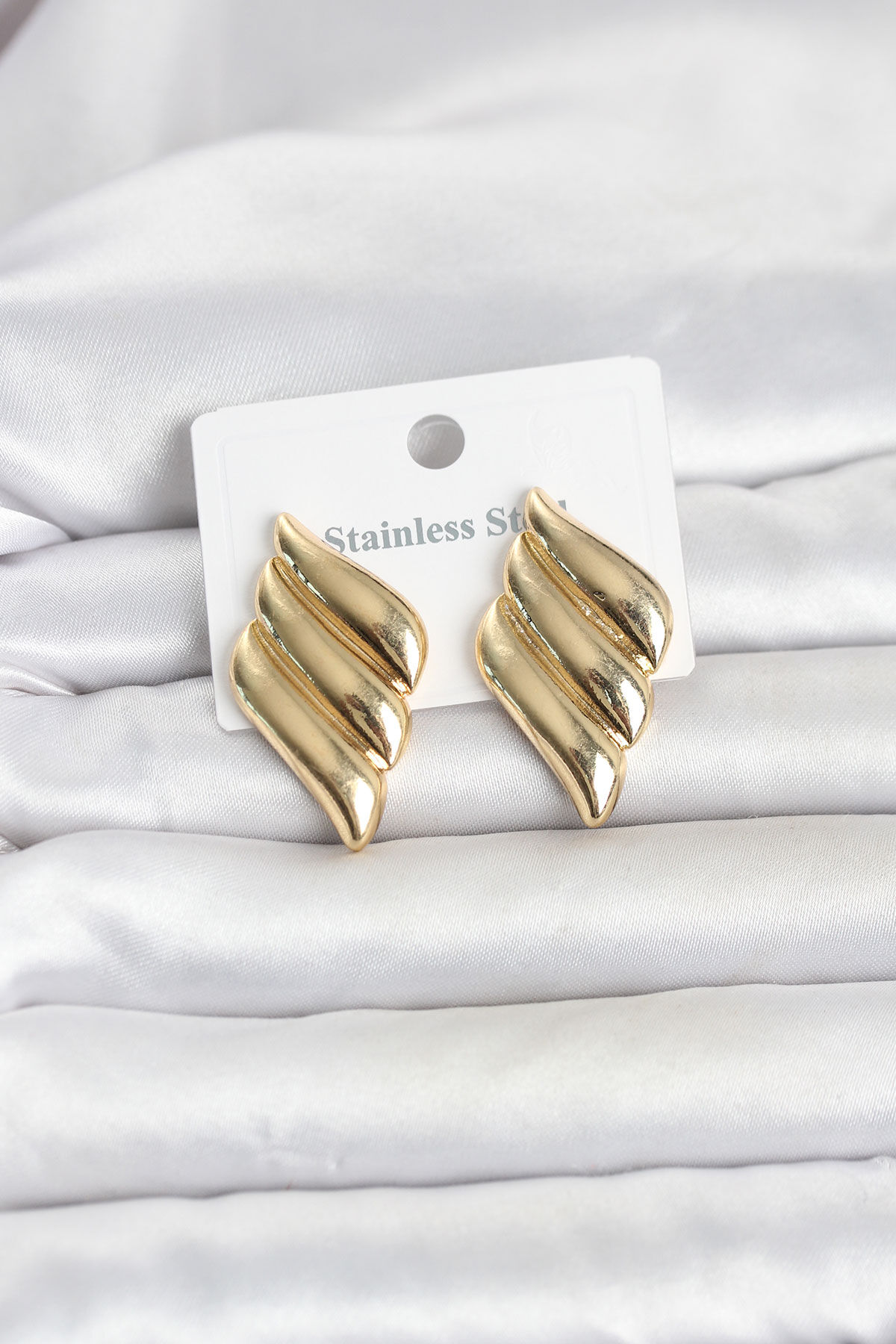 316L Çelik Gold Renk Motif Model Kadın Küpe - Lisinya