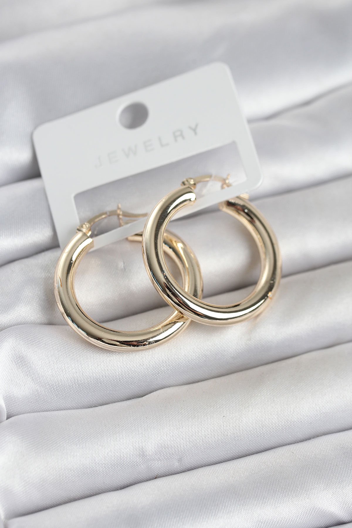 Gold Renk Pirinç Halka 30 mm Kadın Küpe - Lisinya