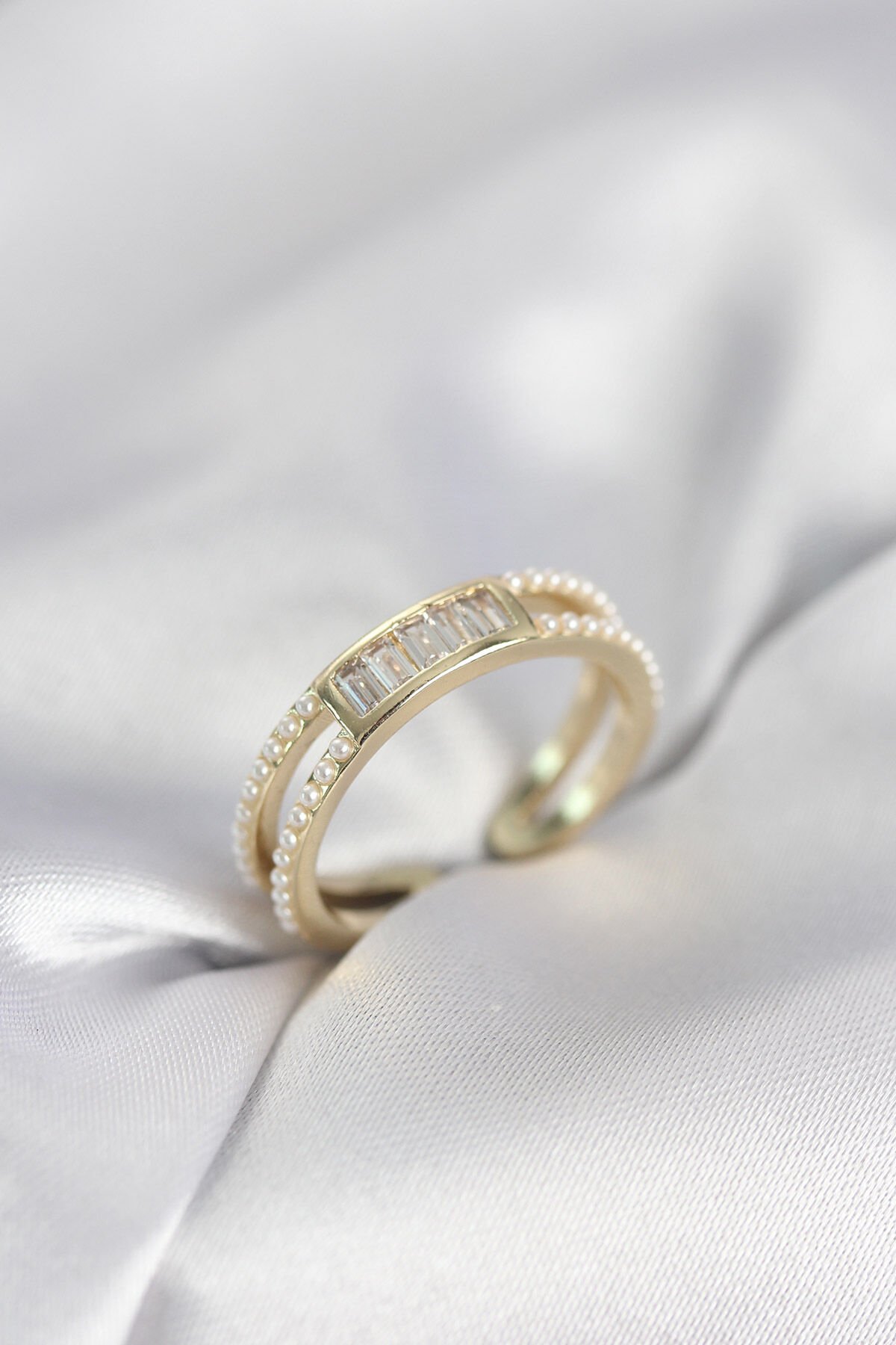 Baget Zirkon Taşlı Gold Renk İncili Kadın Yüzük - Lisinya