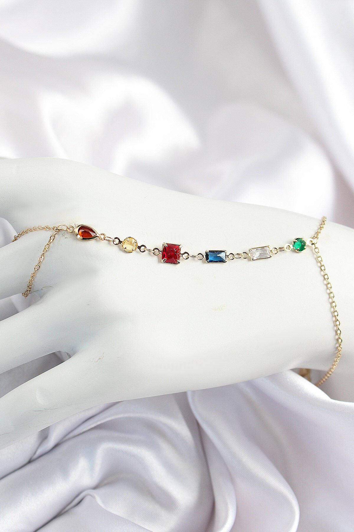 Pirinç Renkli Zirkon Taşlı Y Model Gold Renk Kadın Şahmeran - Lisinya
