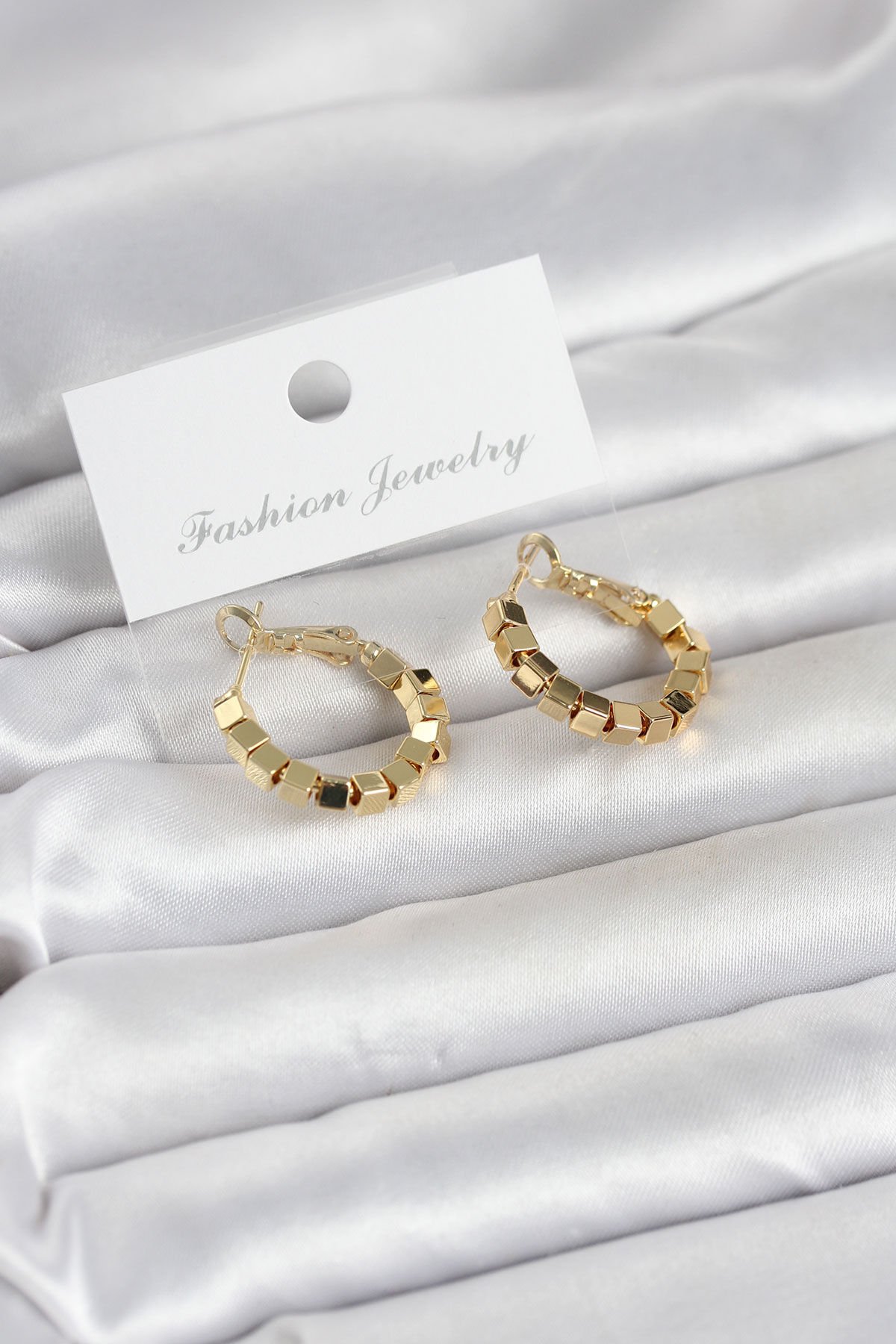 Gold Renk Kare Halka Model Kadın Küpe - Lisinya