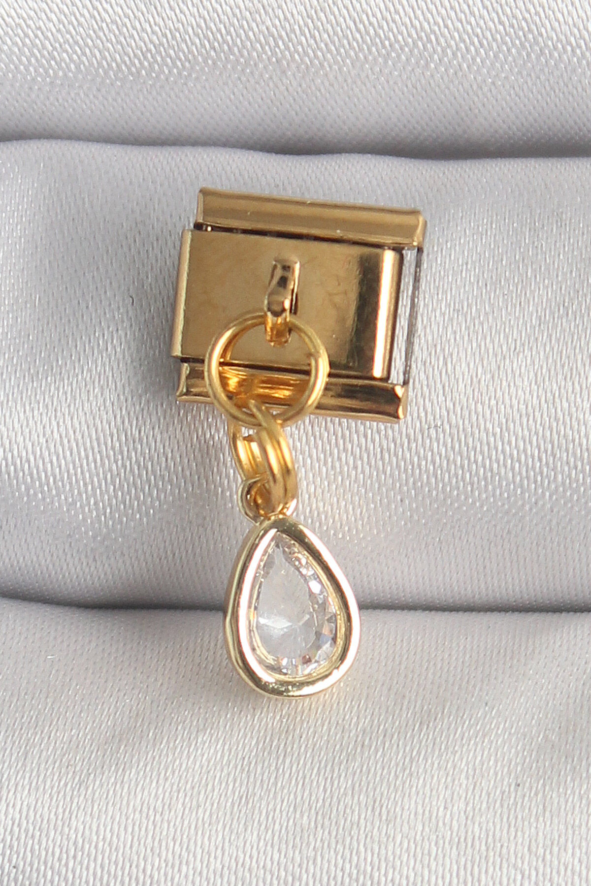 316L Çelik Gold Renk Sallantı Damla Zirkon Taşlı Nomination Charm - Lisinya