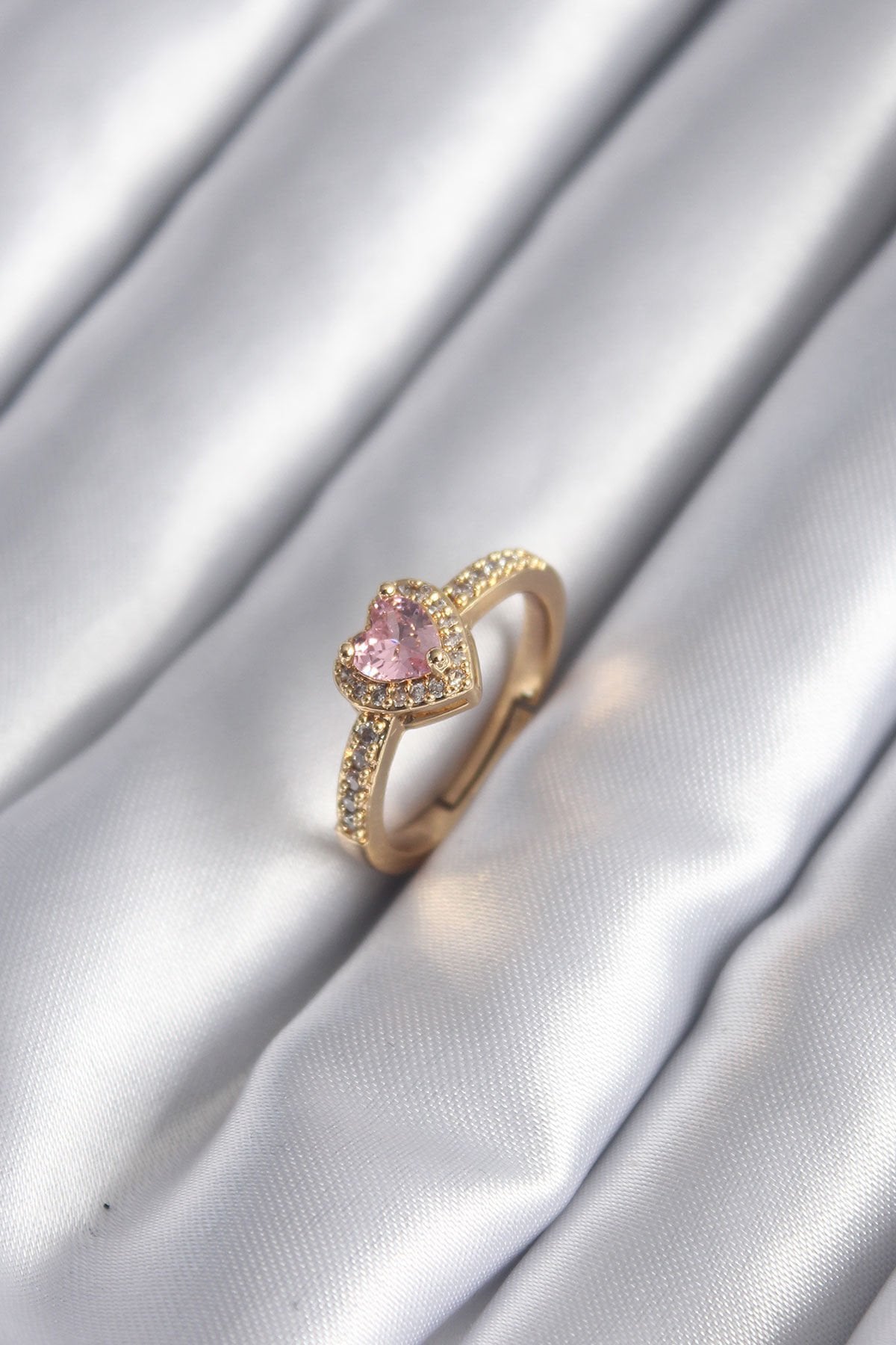 Pirinç Gold Renk Pembe Zirkon Taş Kalp Charm Model Kadın Yüzük - Lisinya