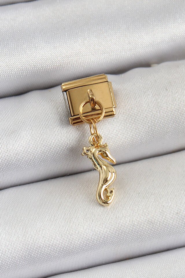316L Çelik Sallantılı Deniz Atı Model Gold Renk Nomination Charm - Lisinya