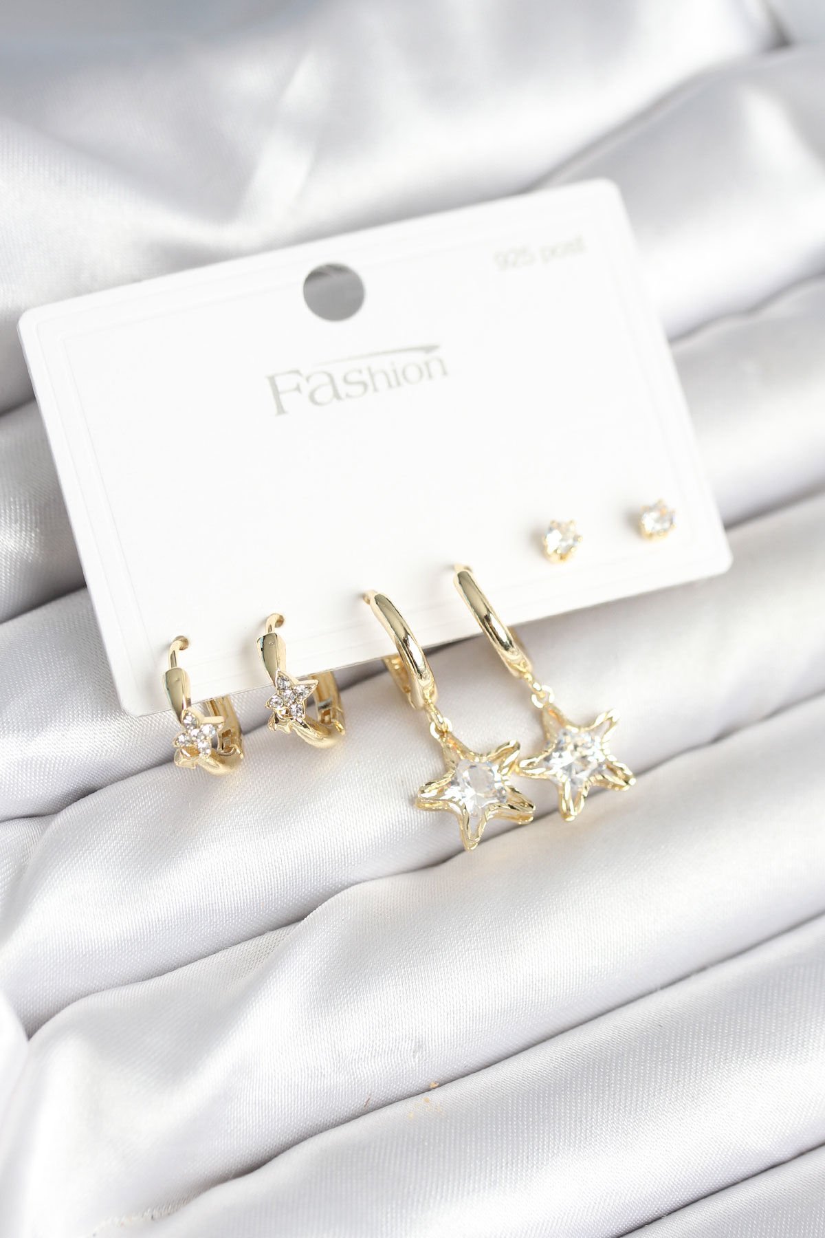 Pirinç Gold Renk Yıldız Model 925 Gümüş Çivili Kadın Küpe Seti - Lisinya