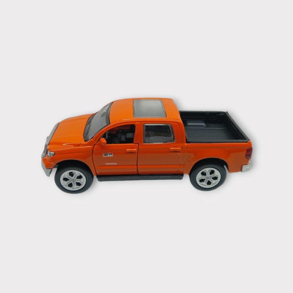 Çek Bırak Metal Araba Sesli Işıklı - Turuncu (Lisinya)