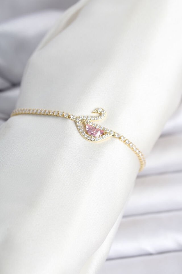 Pirinç Gold Renk Zirkon Taşlı Swan Model Su Yolu Kadın Bileklik - Lisinya