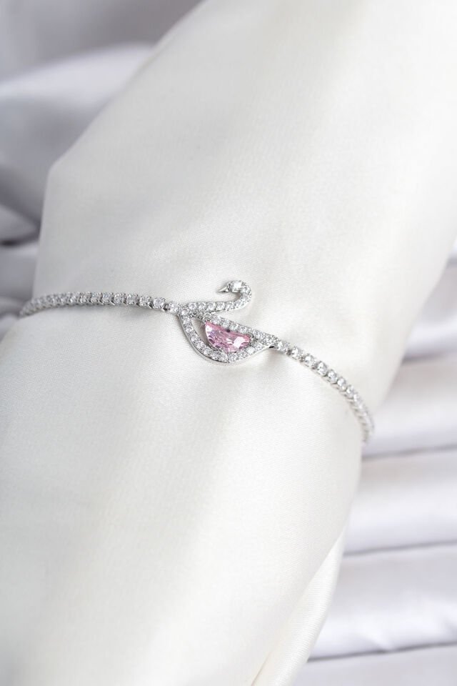 Pirinç Gümüş Renk Zirkon Taşlı Swan Model Su Yolu Kadın Bileklik - Lisinya