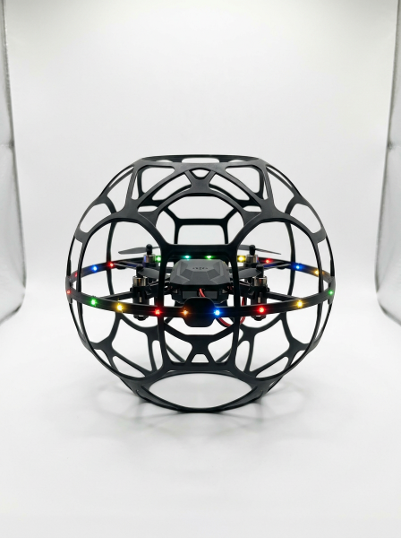 El Hareketi Kontrollü Futbol Topu Tasarımlı Drone LED Işıklı