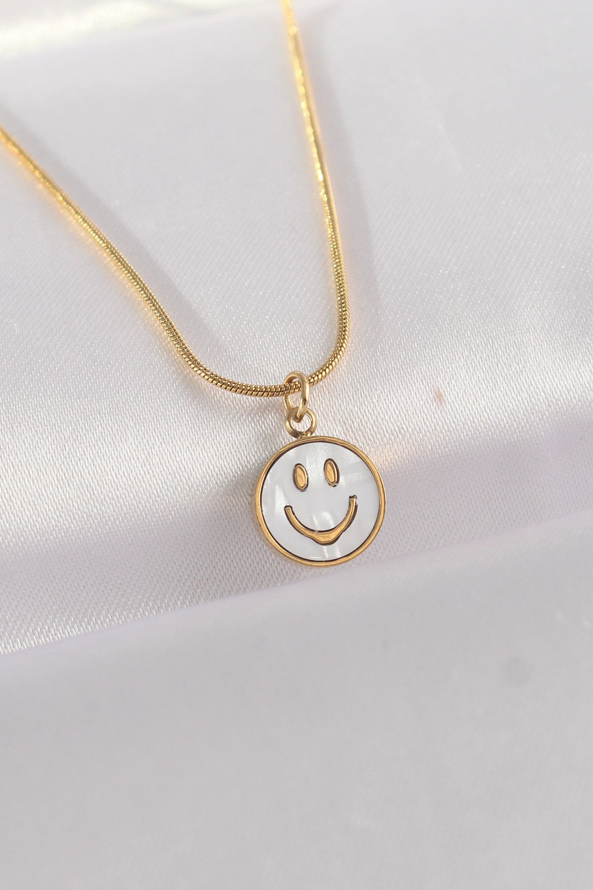 316L Çelik Zincir Altın Renk Mermer Desenli Minimal Smile Kolye - Lisinya