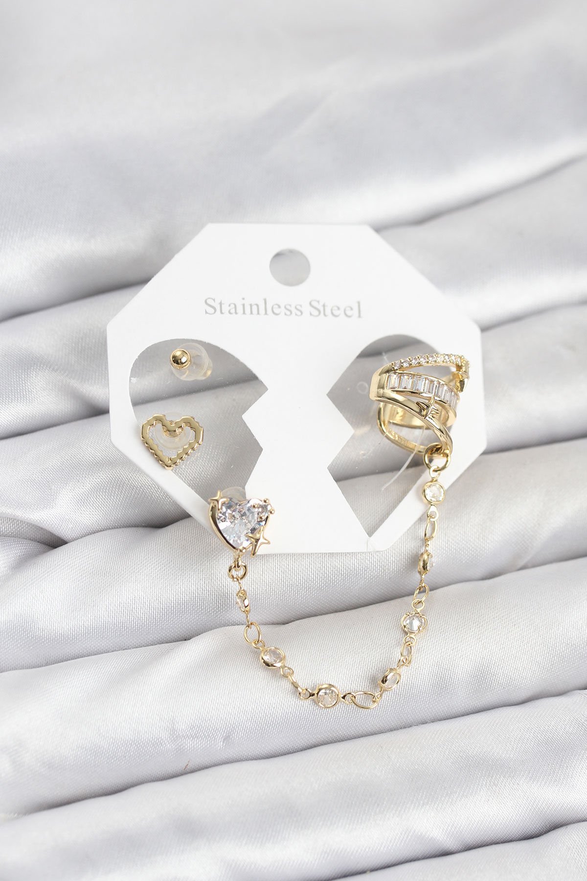 Pirinç Gold Renk Kalp Model Zincir Bağlantılı Ear Cuff Küpe Seti - Lisinya