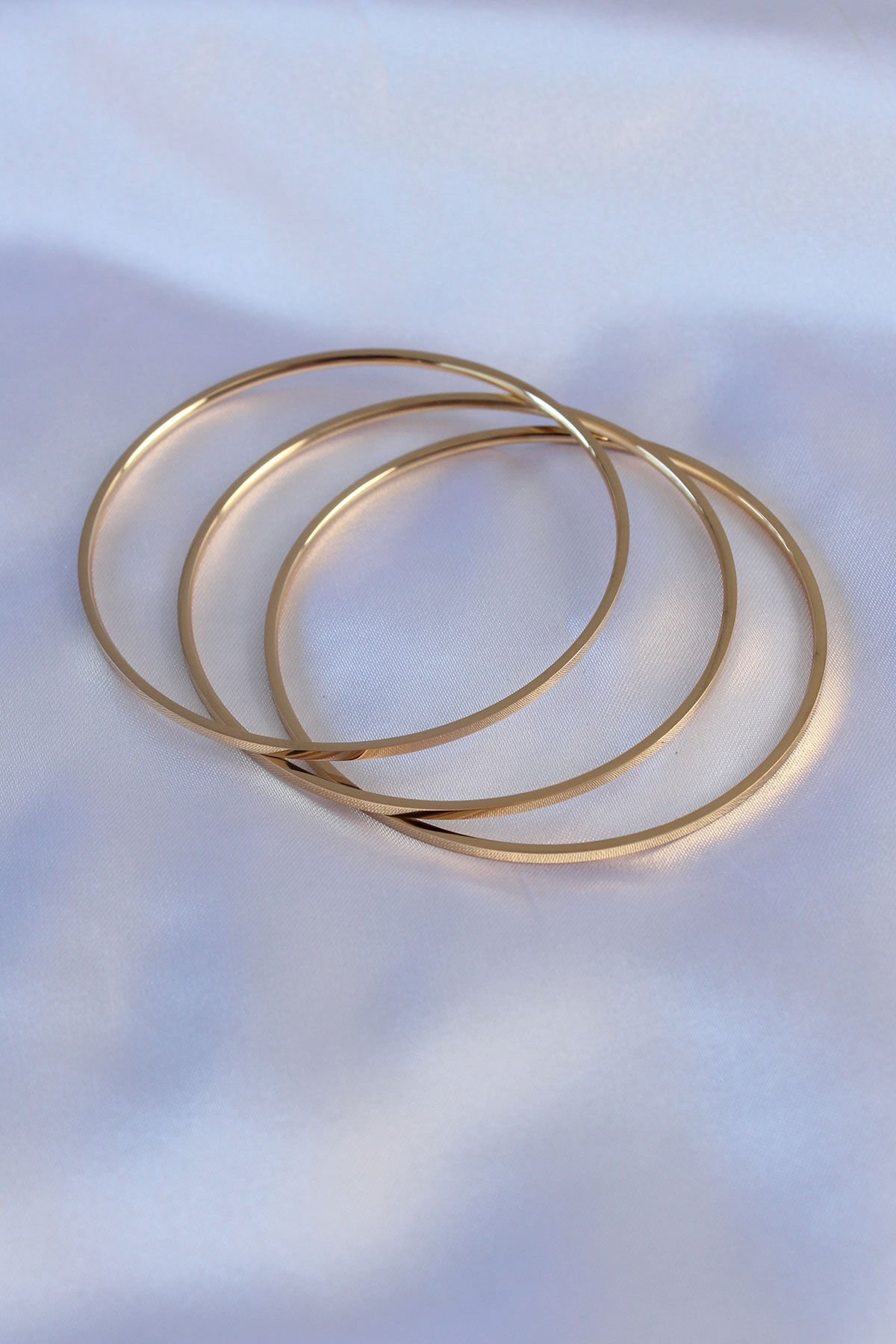 316L Çelik Gold Renk Ajda Model Kadın 65 mm Bilezik - Lisinya
