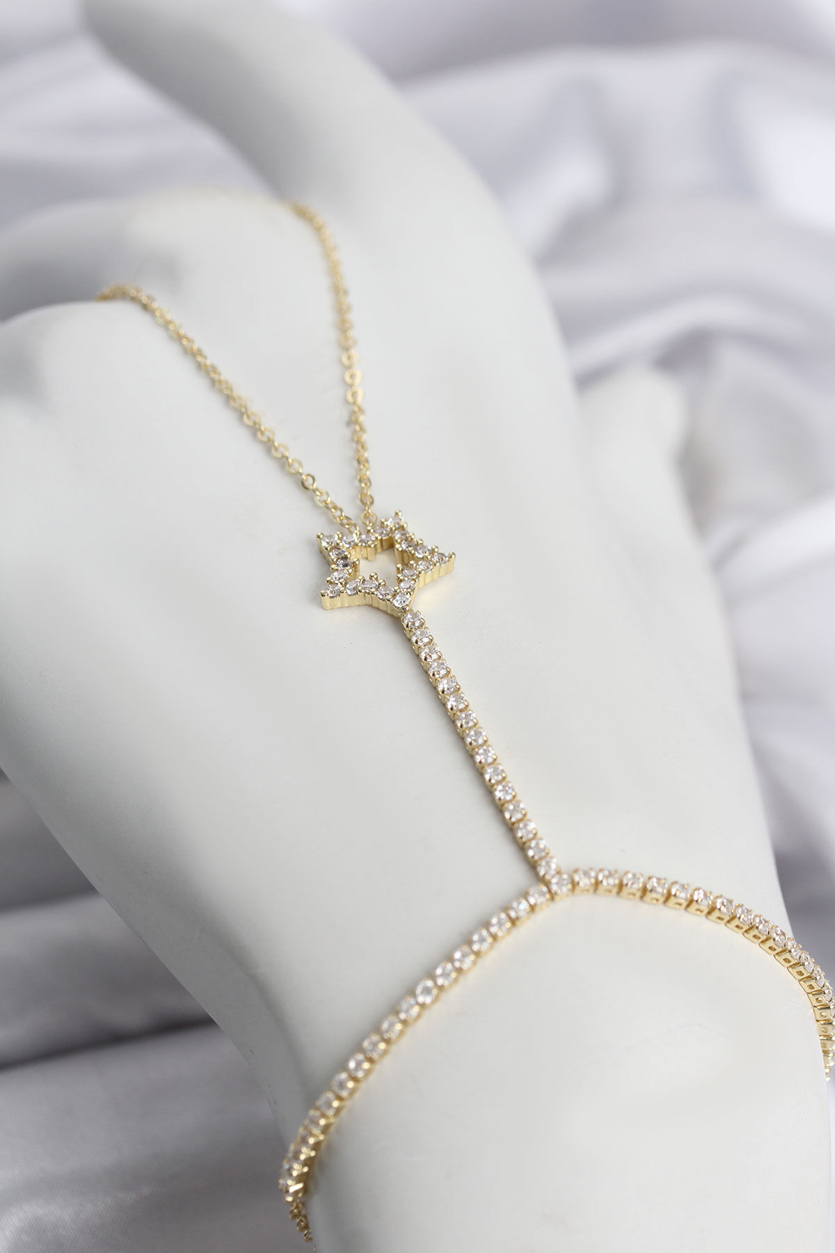 Gold Renk Pirinç Zirkon Taşlı Yıldız Model Şahmeran - Lisinya