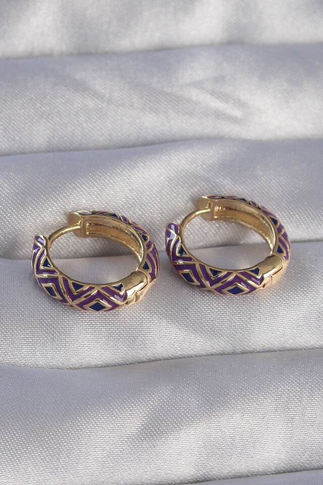 Pirinç Gold Renk Mor Etnik Desenli Halka Küpe - Lisinya