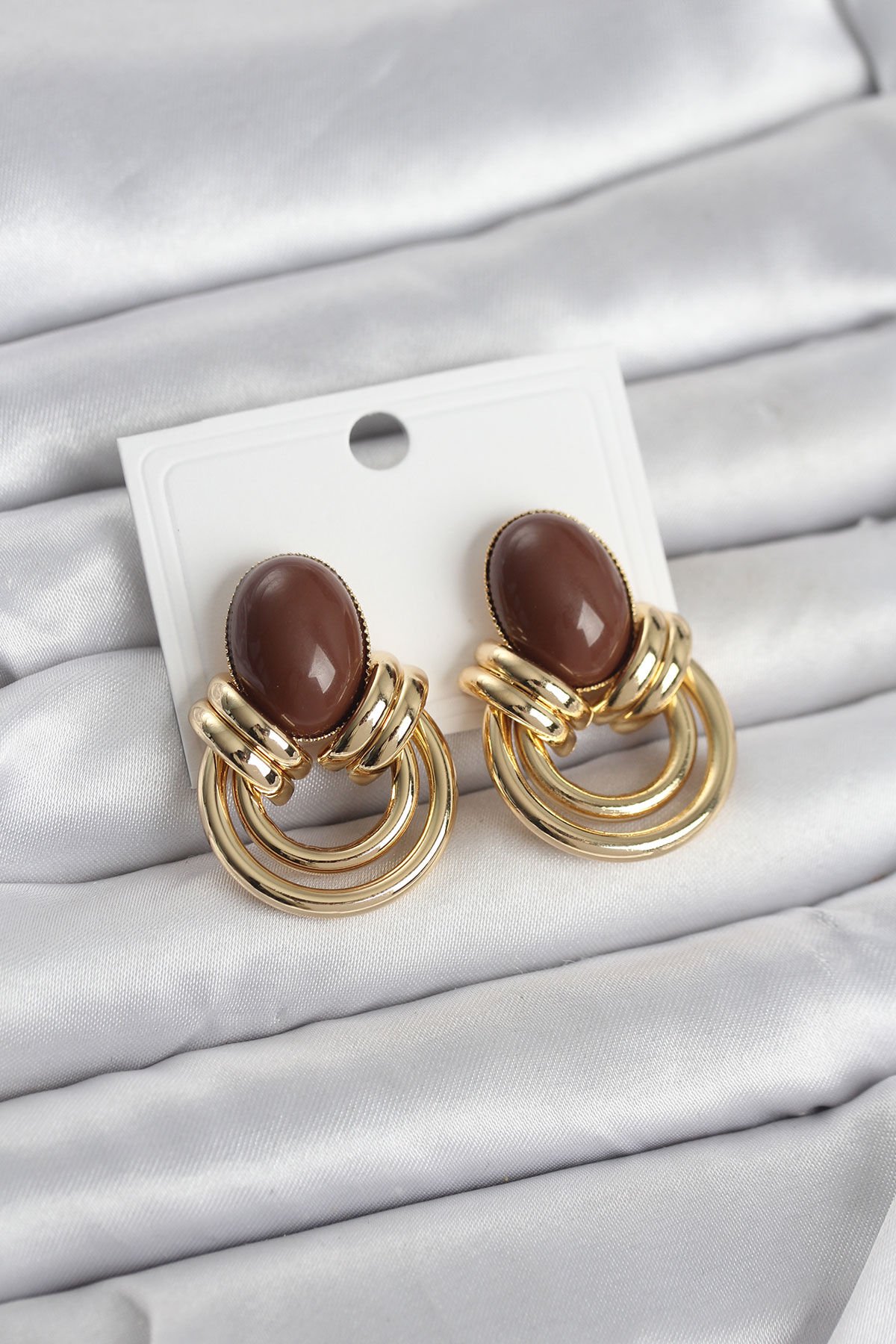 Pirinç Gold Renk Kahverengi Taşlı Vintage Kadın Küpe - Lisinya