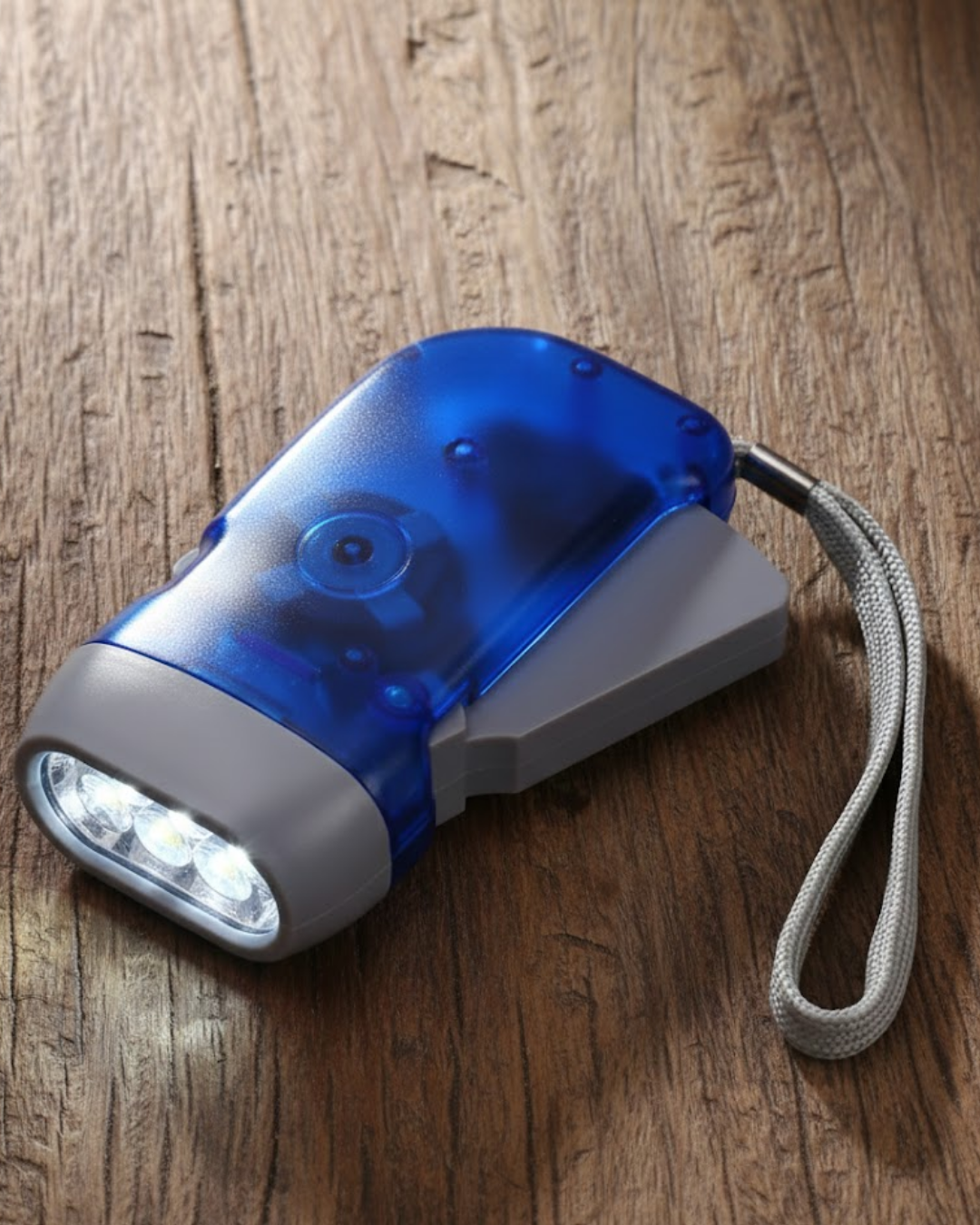 Kendiliğinden Şarjlı El Feneri Pilsiz Dinamolu 3 LED Taşınabilir - Lisinya