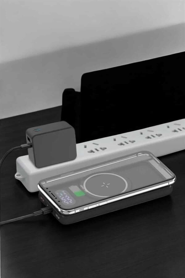 Powerbank Taşınabilir 10.000 Mah Hızlı Şarj Dijital Göstergeli - Lisinya