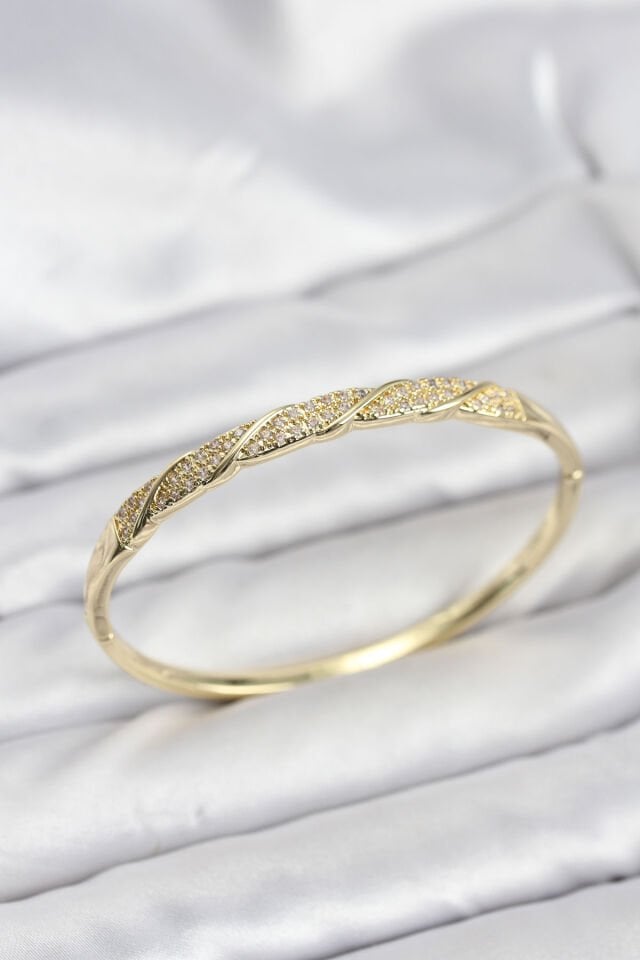 Pirinç Gold Renk Zirkon Taşlı Model Kadın Kelepçe Bileklik - Lisinya