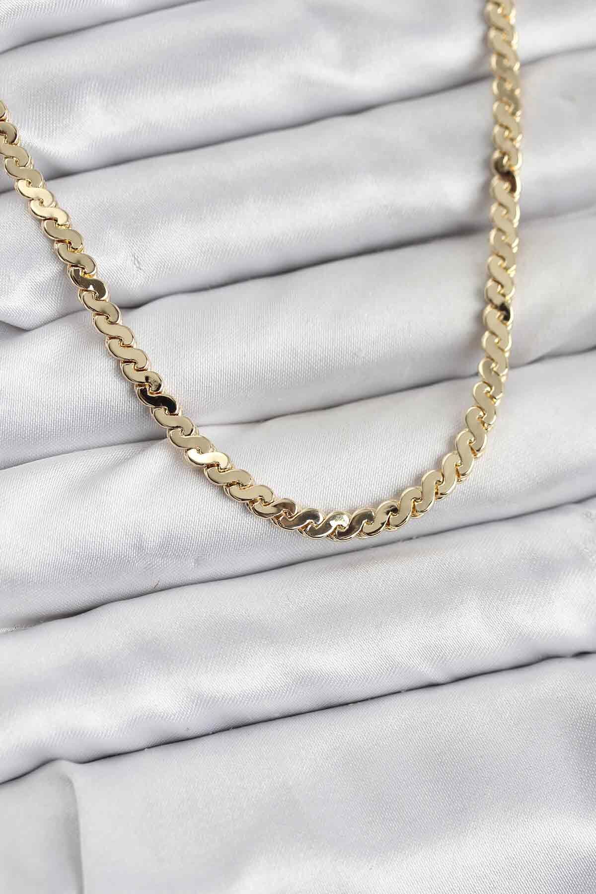 Pirinç Gold Renk Yassı Zincir Kadın Kolye - Lisinya
