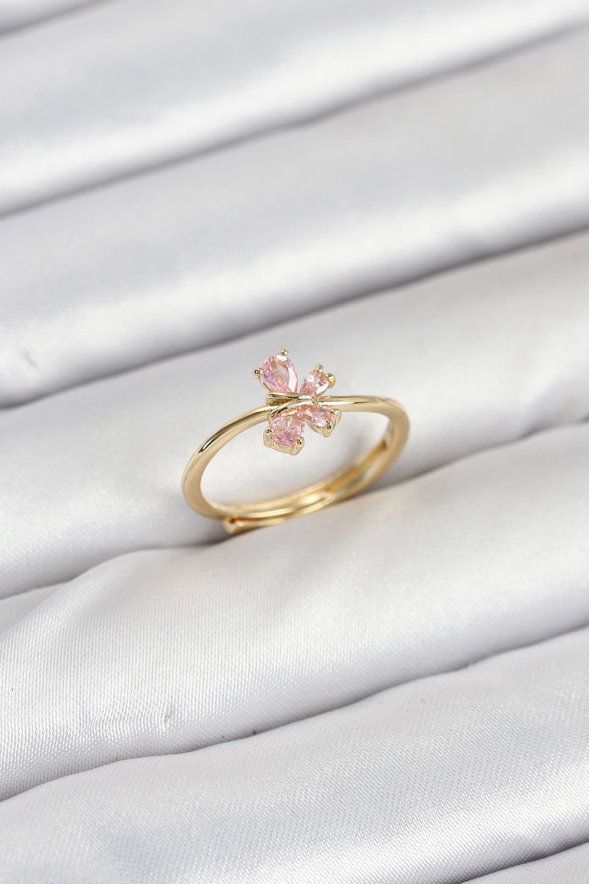 Pirinç Gold Renk Pembe Kelebek Kadın Yüzük - Lisinya