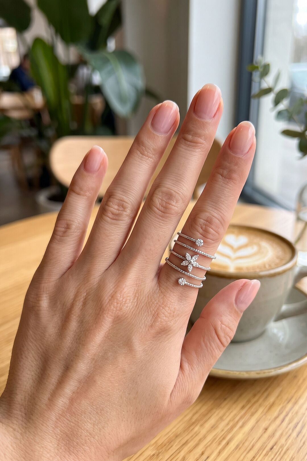 Pirinç Gümüş Renk Spiral Lotus Model Kadın Yüzük - Lisinya