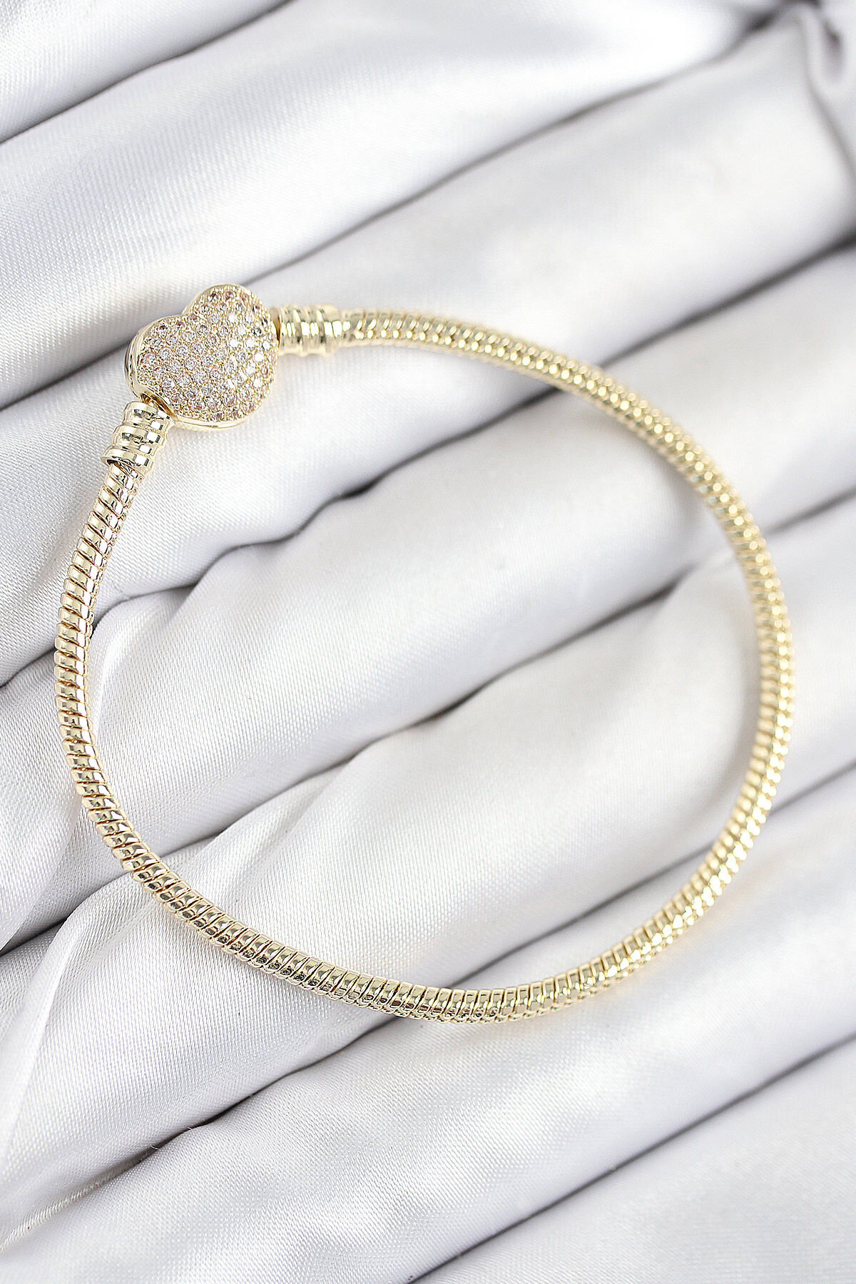 Pirinç Charm Zirkon Taşlı Kalp Model Gold Renk Kadın Bileklik - Lisinya