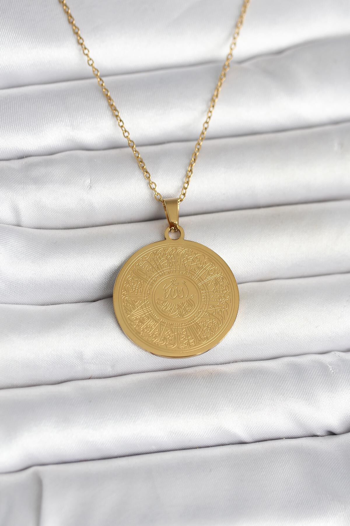 316L Çelik Gold Renk Ayetel Kürsi Yazılı Kolye - Lisinya