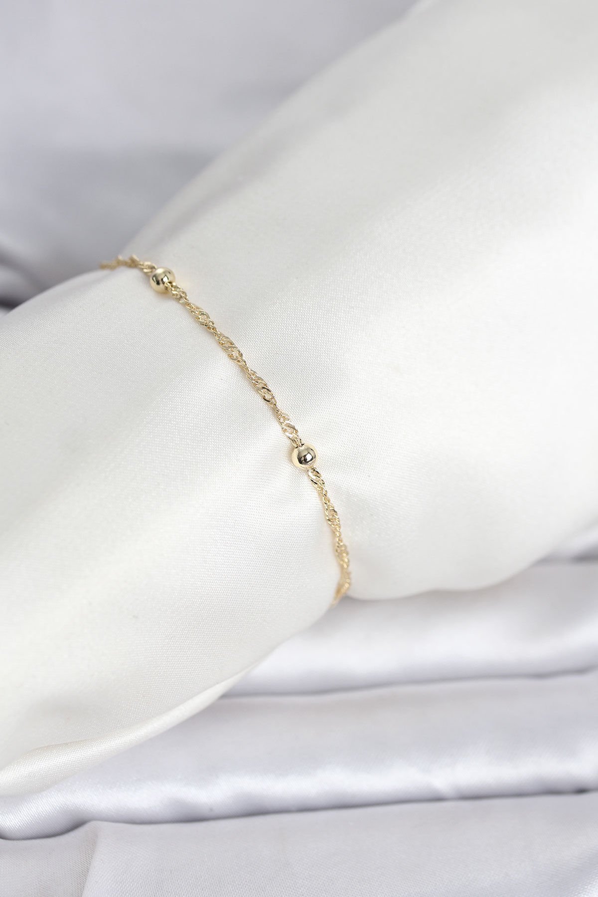 CM 14K Gold Renk Burgu Topçuk Model Kadın Bileklik - Lisinya