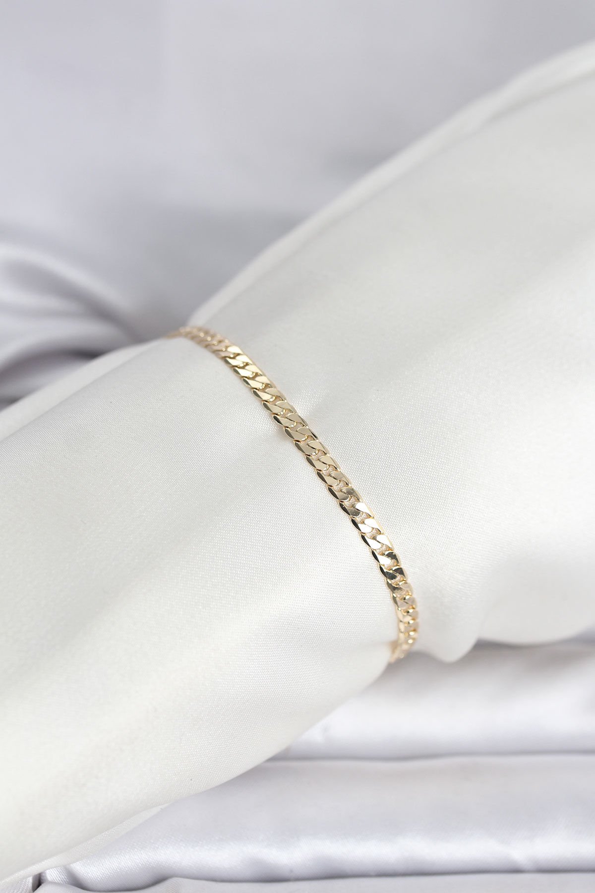 CM 14K Gold Renk Zincirli Model Kadın Bileklik - Lisinya