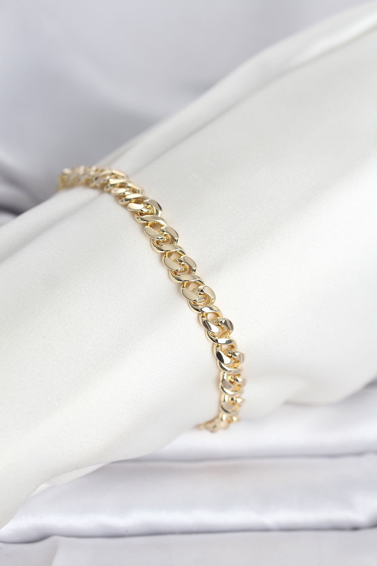 CM 14K Gold Renk Yassı Zincir Model Kadın Bileklik - Lisinya