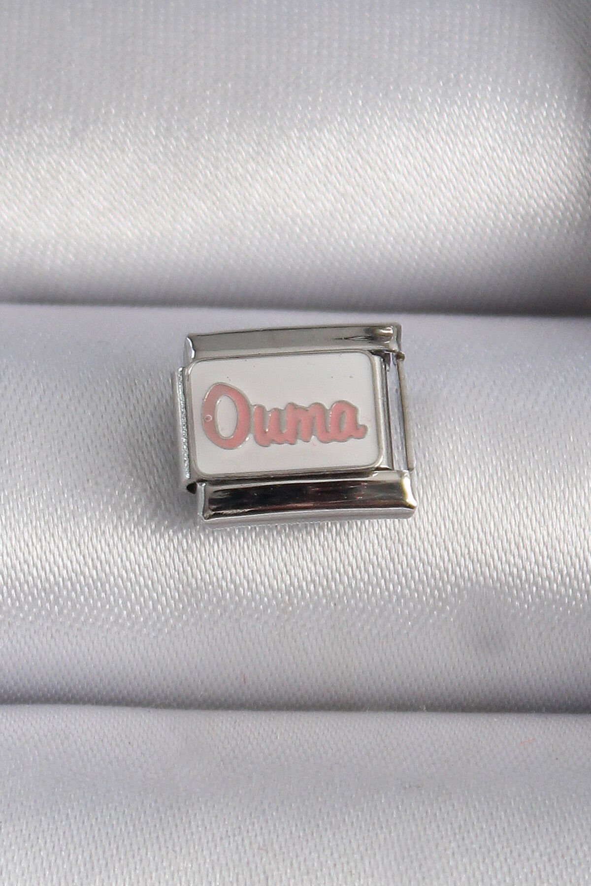 316L Çelik Gümüş Renk Beyaz Pembe Ouma İşlemeli Nomination Charm - Lisinya