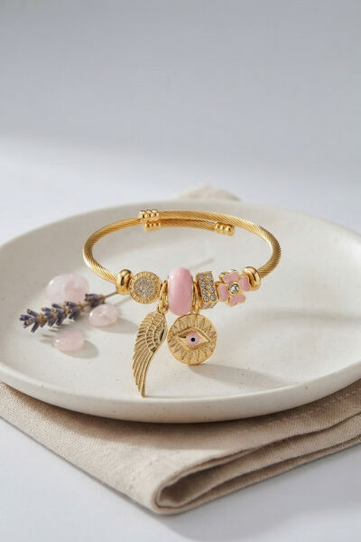 Pembe Göz Model Gold Renk Charmlı Bileklik - Lisinya