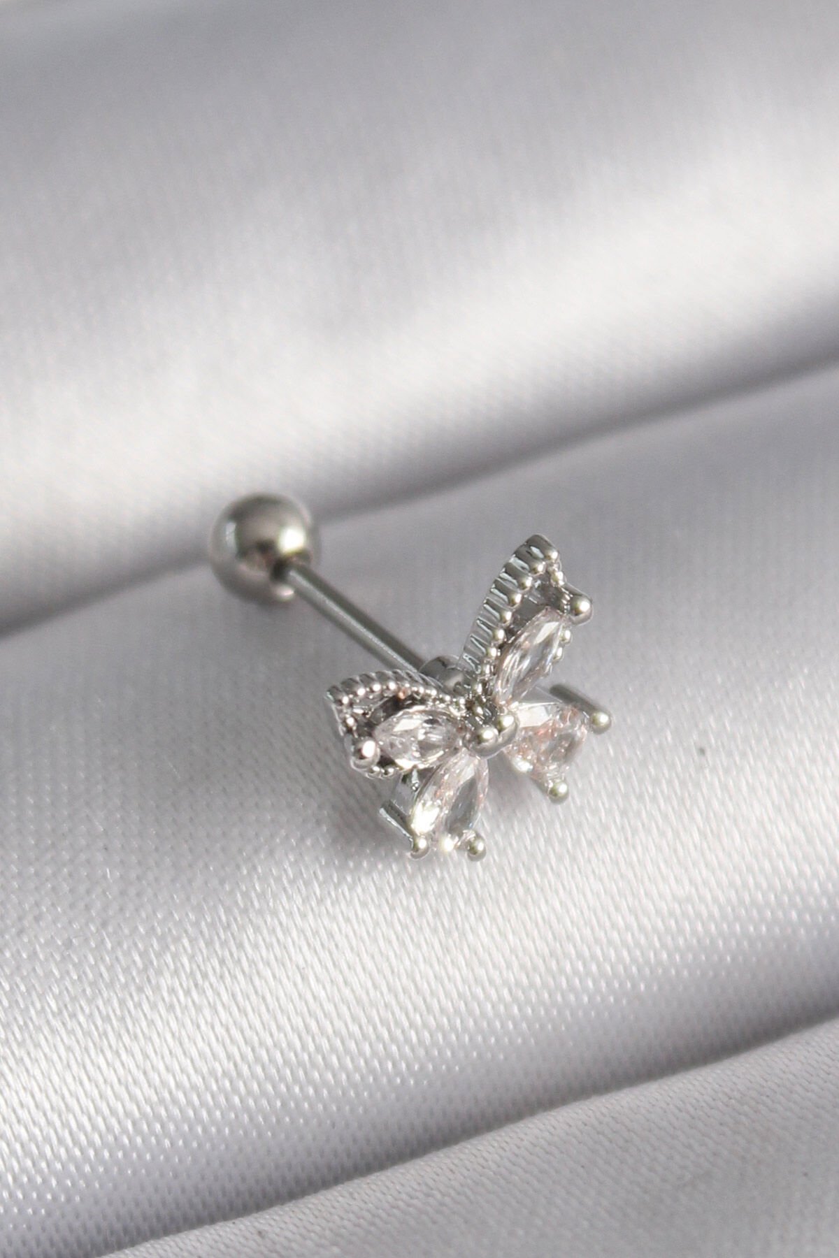 316L Çelik Gümüş Renk Zirkon Taşlı Kelebek Tragus Piercing - Lisinya